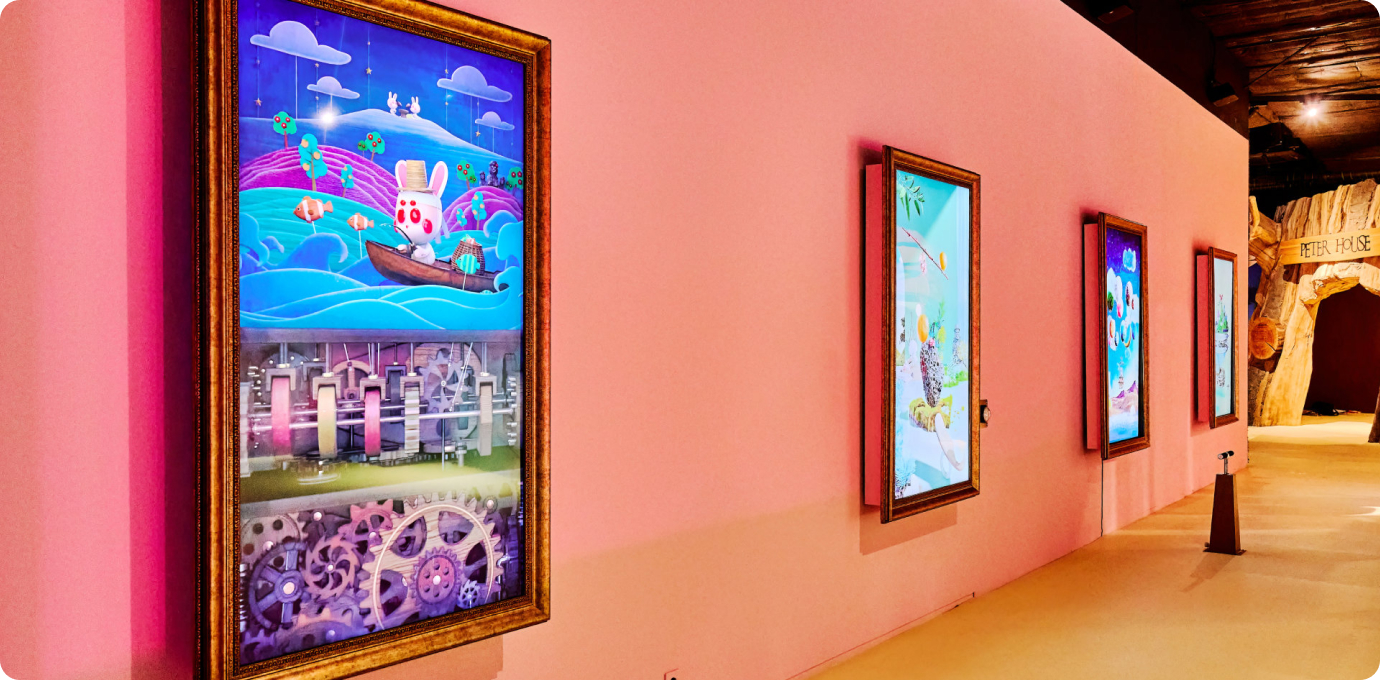 원더갤러리 공간 벽면 모습