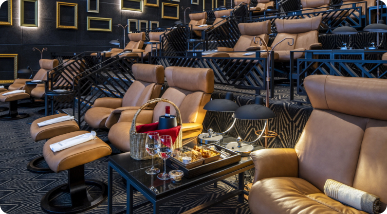 온 가족이 함께 머물 수 있는 라운지가 있는 키즈전용관