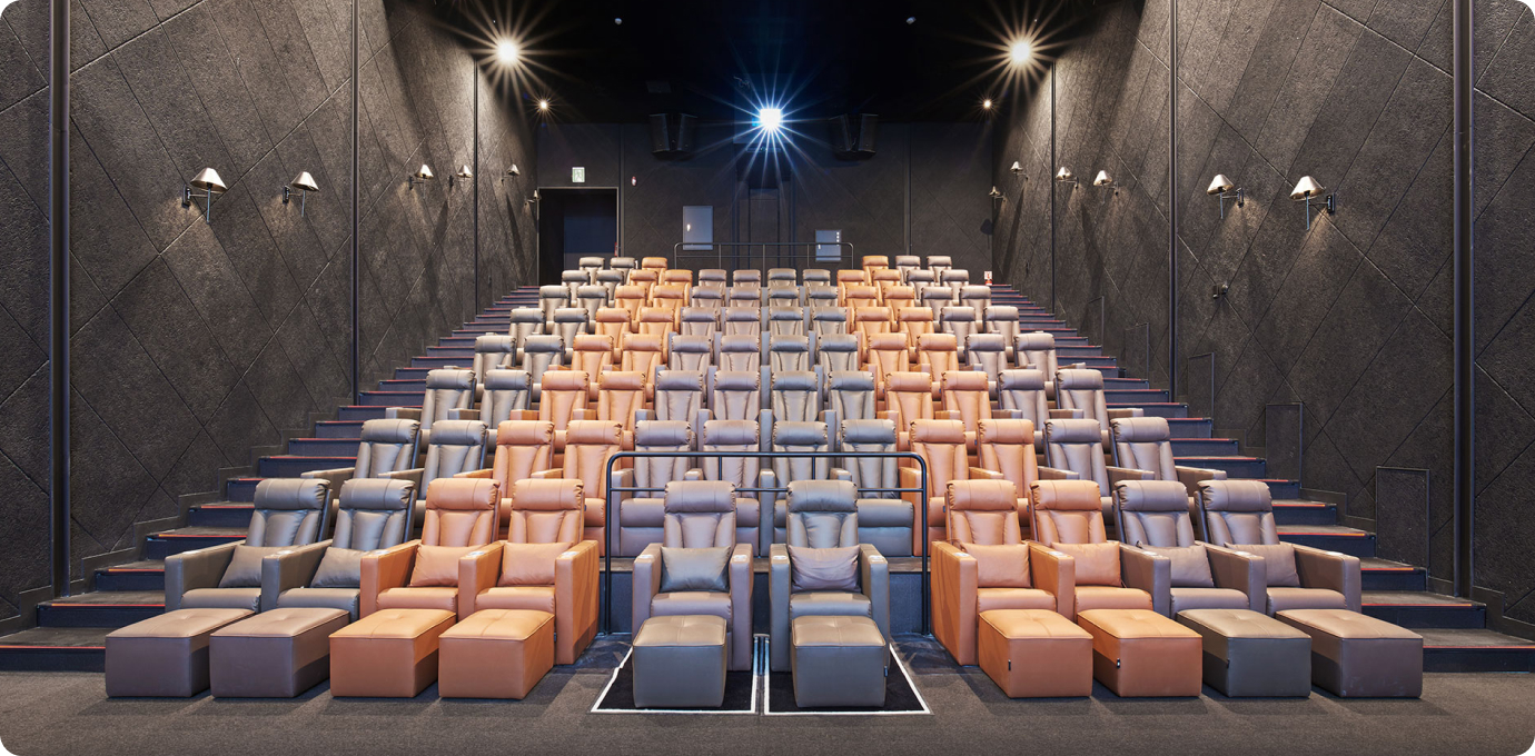 CGV 상영관 의자 정면 모습